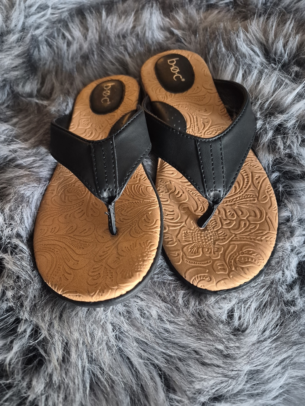 b.o.c. Women's Black Thong Sandals with Tan Embossed Footbed
